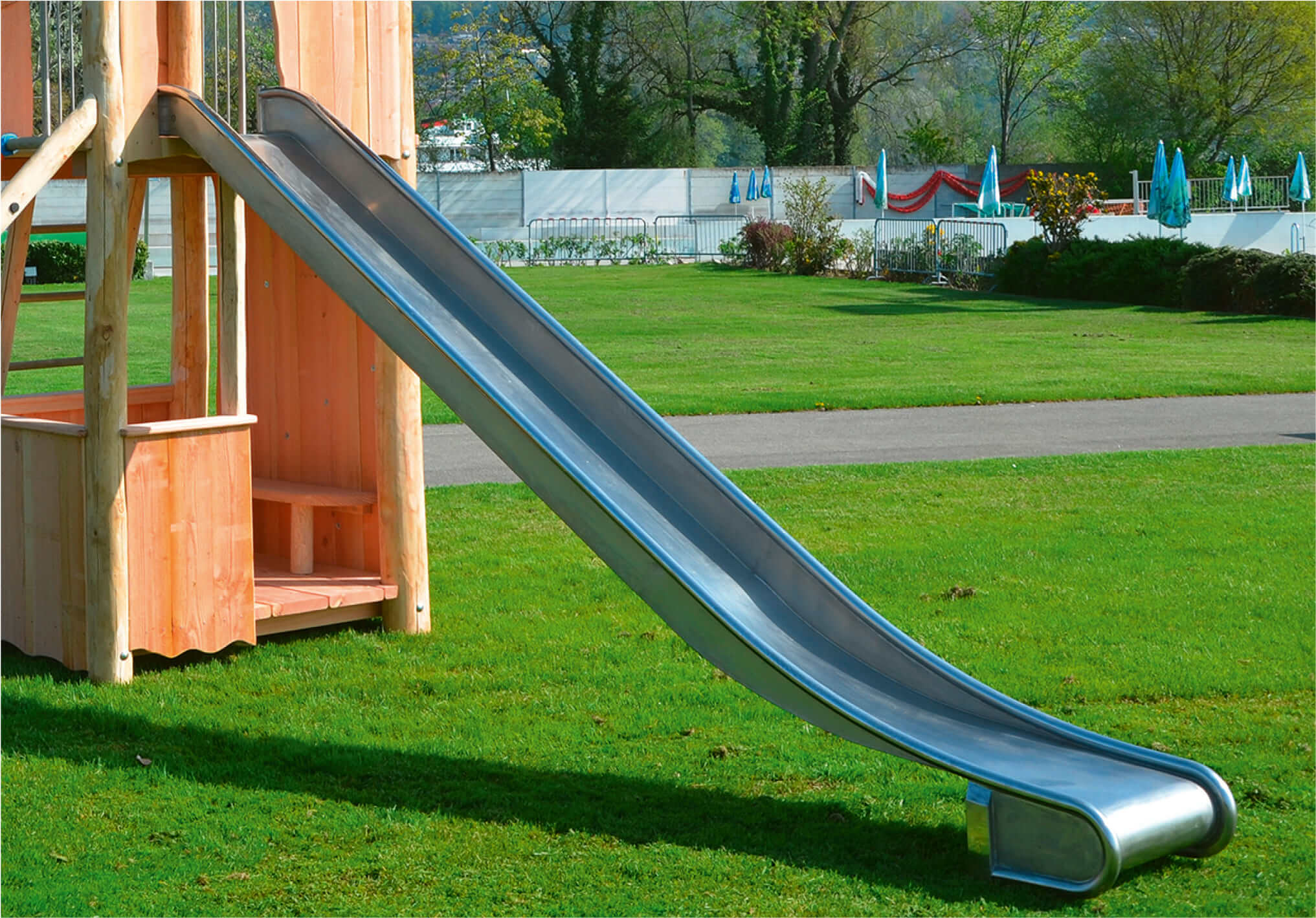 Metallrutschbahn gerade